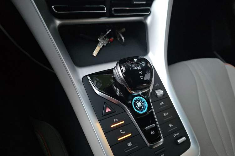 Used BYD Song Pro New Energy 2024 HONOR Edition DM-i 110KM Excellence Model
