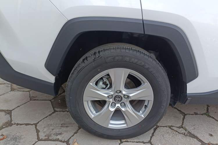 Used Toyota RAV4 2024 2.0L CVT Two-Wheel Drive Urban Edition
