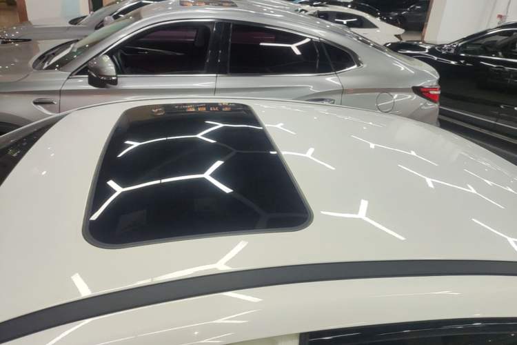 Used GAC Trumpchi EMPOW 2023 270T DCT J15 Version Roof