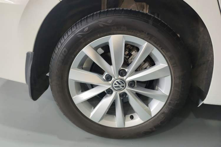 Used Volkswagen Bora 2019 Revised Version 1.5L Automatic Comfort Edition China VI Standard
