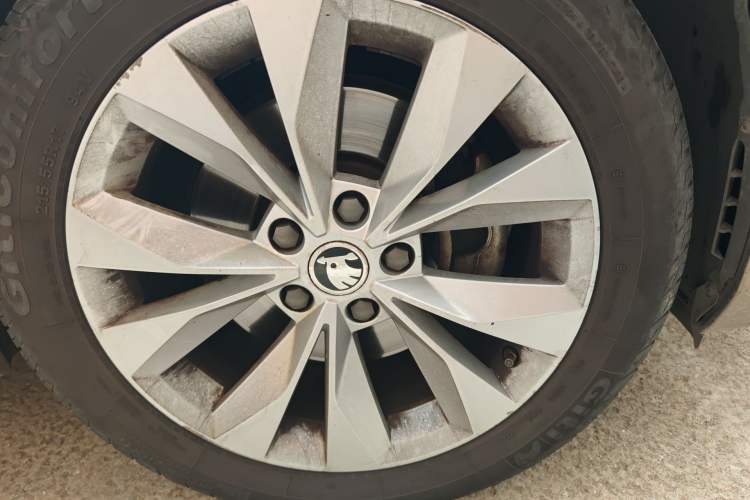 Used Skoda Superb 2018 TSI280 DSG Comfort Edition China V Standard Right Front Wheel Hub