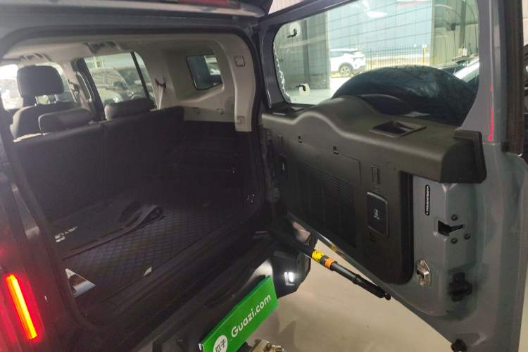 Used JETOUR Traveler 2023 2.0T Four-Wheel Drive Conqueror