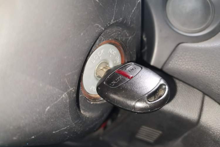 Used Mitsubishi ASX 2013 2.0L CVT Two-Wheel Drive Elite Edition Vehicle Key