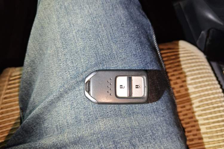 Used Honda CR-V 2015 2.0L two-wheel drive Fashion Edition Vehicle Key