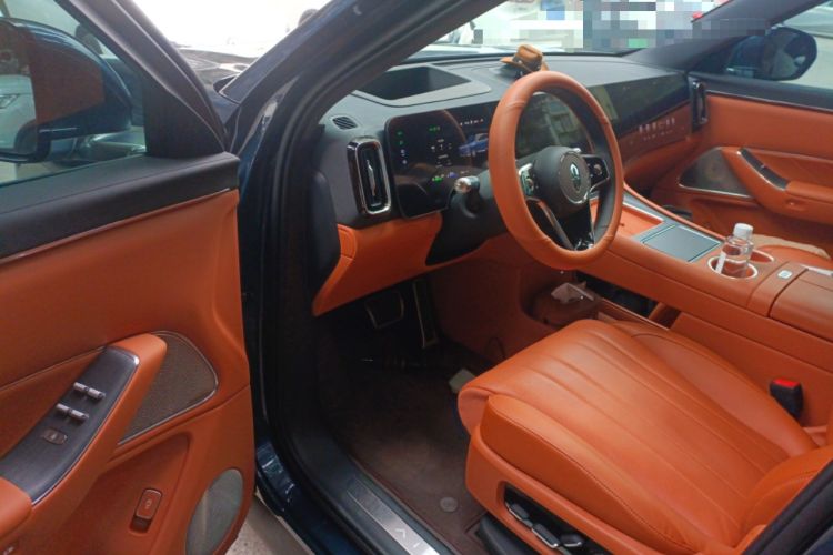 Used Hima AITO M8 2025 Extended-Range Max+ Version 53.4 kWh 6-Seater Edition
