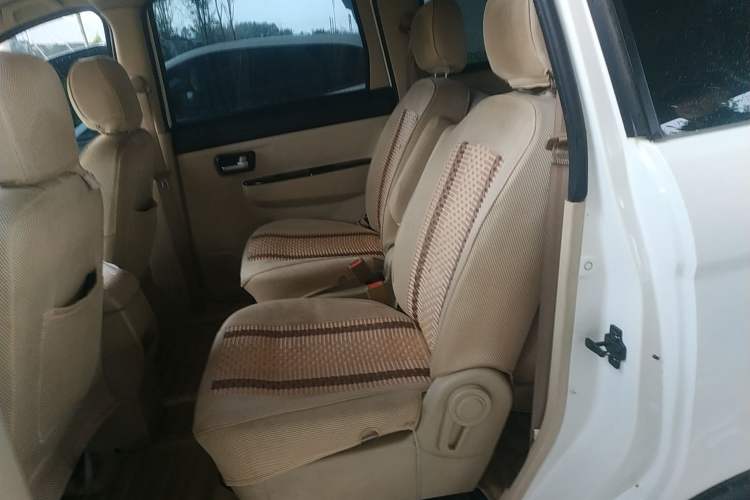 Used Dongfeng Fengon 360 2015 1.5L Manual Comfort II 7-Seater
