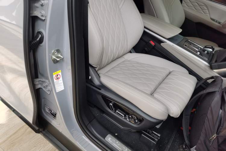 Used BYD Tang New Energy 2025 Intelligent Driving Version DM-i 115KM Flagship Edition