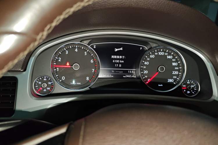 Used Volkswagen Touareg 2011 3.0 TSI Standard Version Instrument Cluster