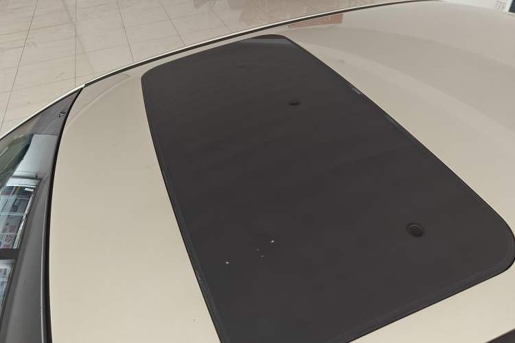 Used Geely Auto Vision 2018 1.5L Automatic Happiness Edition Roof