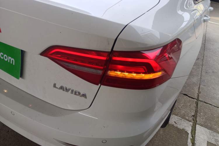 Used Volkswagen Lavida 2019 1.5L Automatic Fashion Edition China VI
