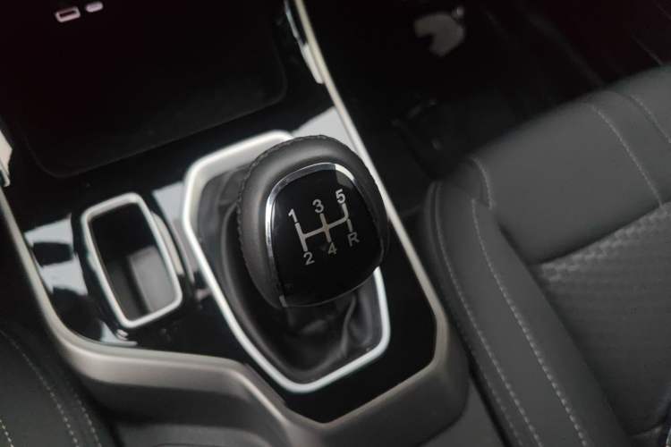 Used Chery Tiggo 5x 2023 1.5L Manual Urban Version Gear Lever