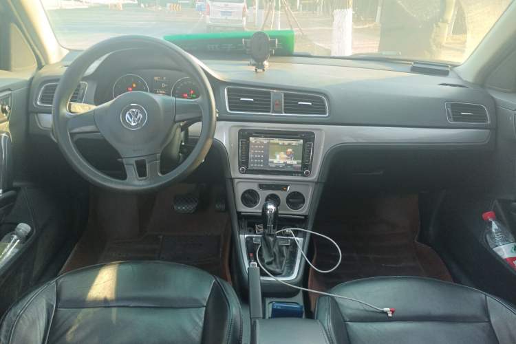 Used Volkswagen Gran Lavida 2013 1.6L Automatic Comfort Model
