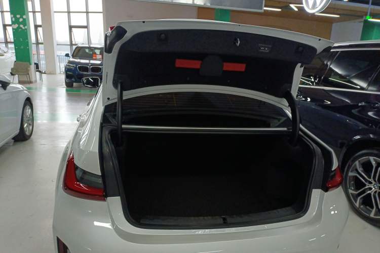 Used BMW 3 Series 2025 325Li M Sport Package
