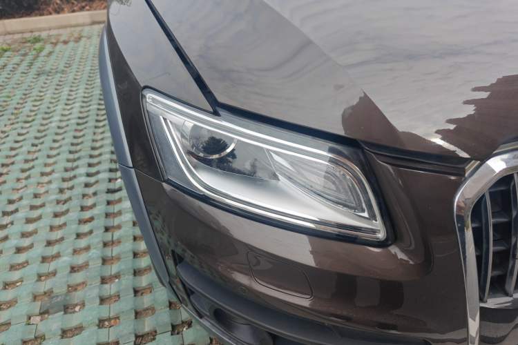 Used Audi Q5 2017 Plus 40 TFSI Comfort Model
