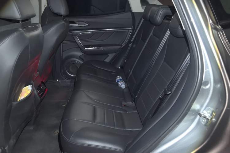 Used Wey VV5 2017 2.0T Ultra-Luxury Version Left Rear Seat