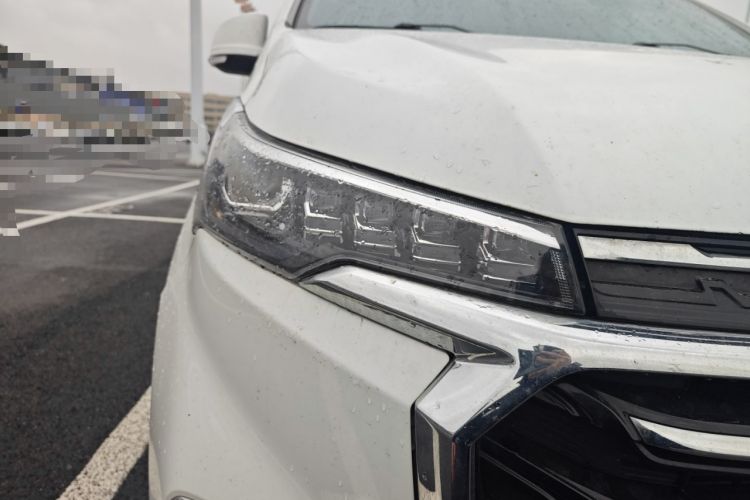 Used SAIC MAXUS G20 2023 Facelifted ES 2.0T Gasoline Automatic Value Edition Right Front Headlight