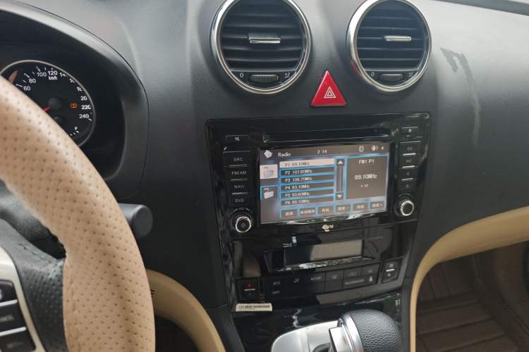 Used Haval H6 2012 2.4L Automatic Two-Wheel Drive Elite Version