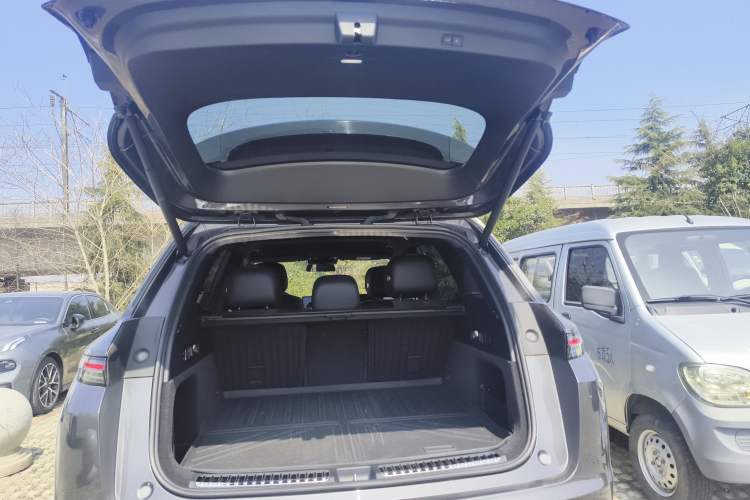 Used Li Auto L7 2023 Air model Trunk