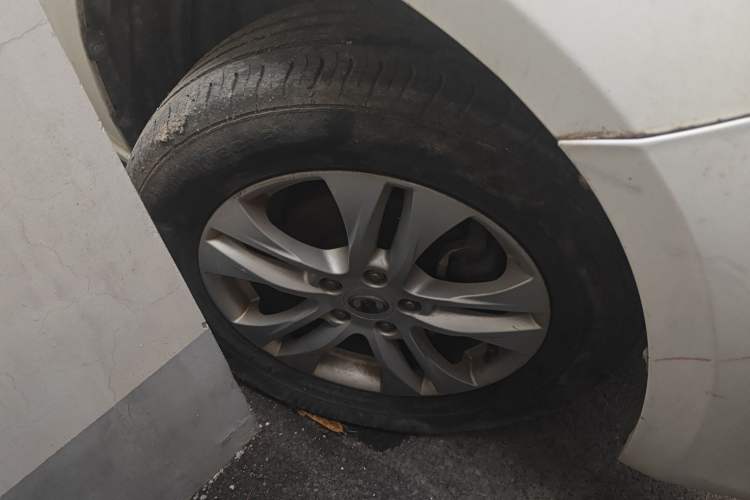 Used Haval H6 2013 Upgraded Model 1.5T Manual Two-Wheel Drive Urban Version