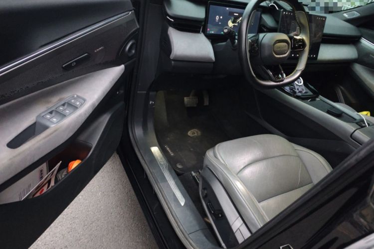 Used Lynk & Co 08 EM-P 2023 120km Long-Range Halo Driver Seat