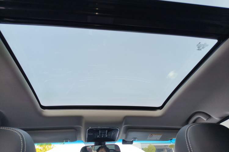 Used Soueast DX8S 2022 1.5T DCT Chieftain Edition 7-Seater
