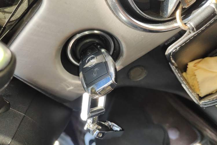 Used Mercedes-Benz GLK-Class 2014 GLK 260 4MATIC Dynamic Model