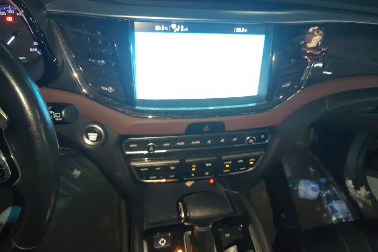 Used GAC Trumpchi GS8 2017 320T Four-Wheel Drive Luxury Smart Connectivity Version (7 Seats)