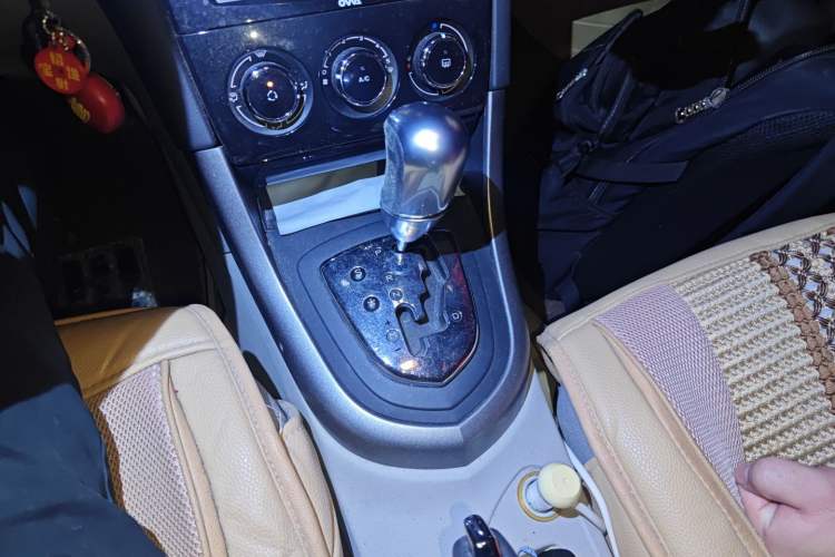 Used Peugeot 408 2013 2.0L Automatic Comfort Edition
