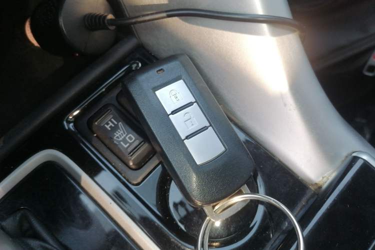 Used Mitsubishi Eclipse Cross 2019 1.5T CVT Two-Wheel Drive Dream Edition China VI Standard Vehicle Key