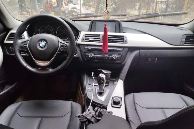 Used BMW 3 Series 2013 320i Sport Touring Edition
