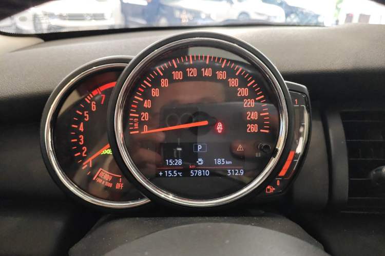 Used MINI MINI 2017 1.5T COOPER Ice Blue Limited Edition Five-Door Version