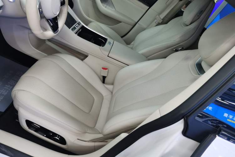 Used Hima Luxeed S7 2024 Max RS Four-Wheel-Drive Performance Edition