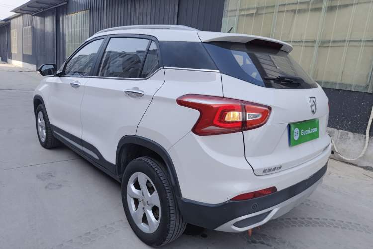 Used Baojun 510 2017 1.5L Manual Fashion Model
