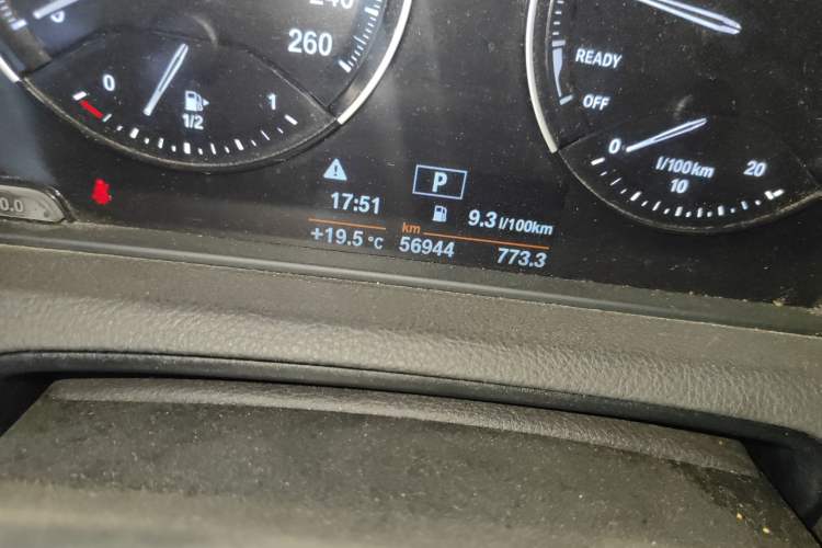 Used BMW 2 Series 2019 225i Sport Design Package Odometer Close Up