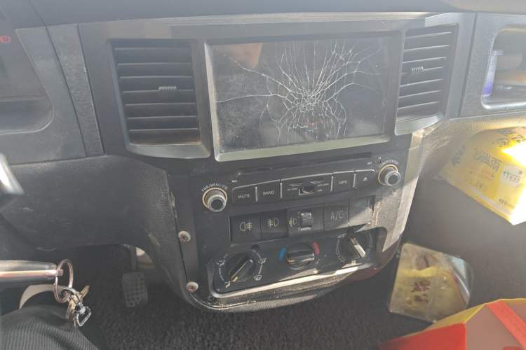 Used Wuling Zhiguang 2013 1.0L Practical Version