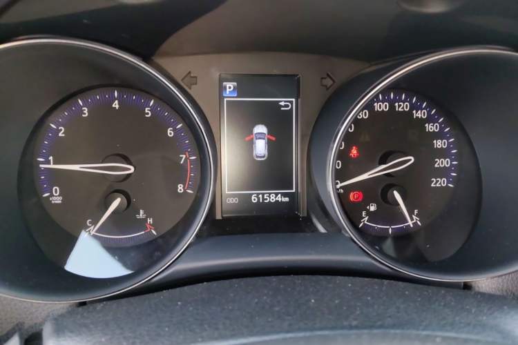 Used Toyota IZOA 2020 2.0L Yichi Version