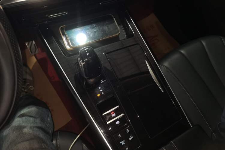 Used Roewe RX5 eMAX 2022 1.5T PHEV Fearless Deluxe Edition