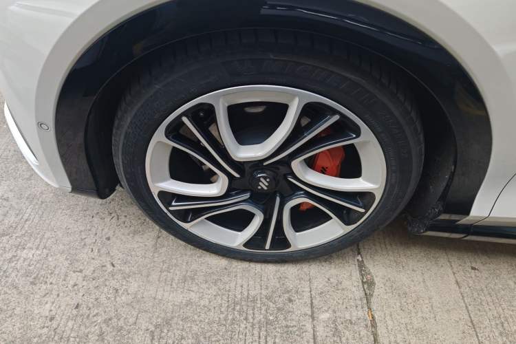 Used IM LS7 2023 90 kWh Elite Rear-Drive Version