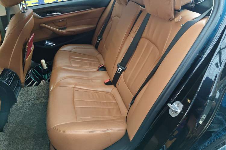 Used BMW 5 Series 2018 530Li Leading Edition Luxury Package
