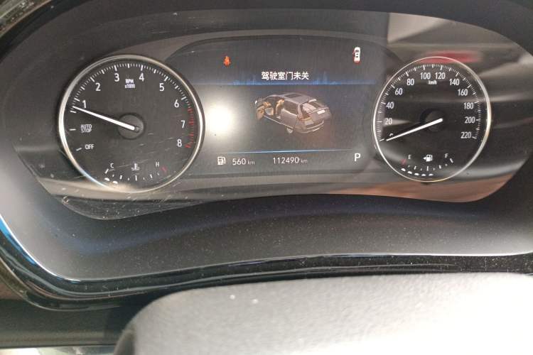 Used Buick GL8 2022 Land Cruiser Executive Class 652T Comfort Model Odometer Close Up