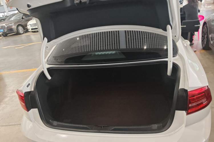 Used Volkswagen Lamando 2021 Revised Version 280TSI DSG Comfort Edition
