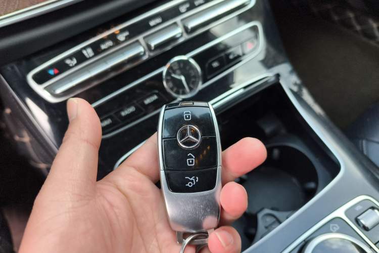 Used Mercedes-Benz E-Class 2016 E 300 L Stylish Model