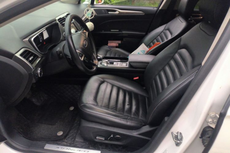 Used Ford Mondeo 2017 EcoBoost 200 Luxury Model Left Front Seat