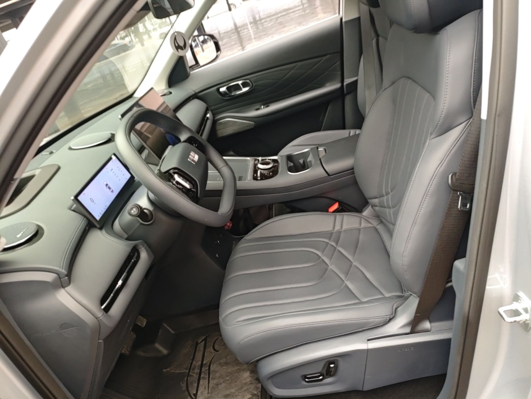 Geely Galaxy Xingjian 7 EM-i 2026 Model 135km Leading Edition — снимка 17