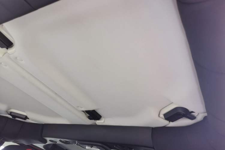 Used BAIC Off-Road BJ40 2023 2.0D Automatic Four-Wheel Drive Blade Hero Edition Adventurer Type (with Front and Rear Electronic Locks)