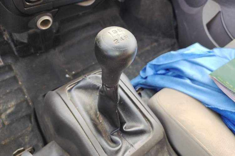 Used Wuling Rongguang 2012 1.5L Extended Standard Version Gear Lever