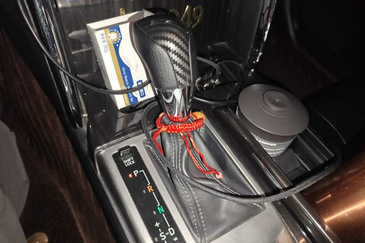 Used Toyota Reiz 2012 2.5V Fengdu Elite Stylish Edition Gear Lever