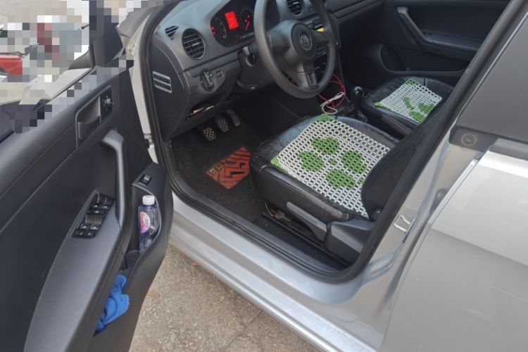 Used Volkswagen Jetta 2015 Value Edition 1.6L Manual Fashionable Style
