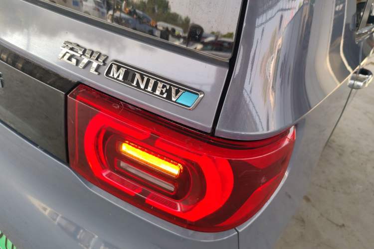 Used Wuling Hongguang MINIEV 2021 Macaron Fashion Edition Lithium-Ion Battery