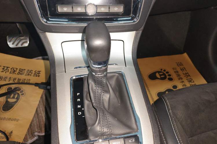 Used Roewe RX5 New Energy 2017 eRX5 50T Hybrid Connected Prestige Flagship Edition